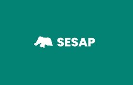 Banner com arte do curso: SESAP / RN - Base para todos os cargos (pós-edital)