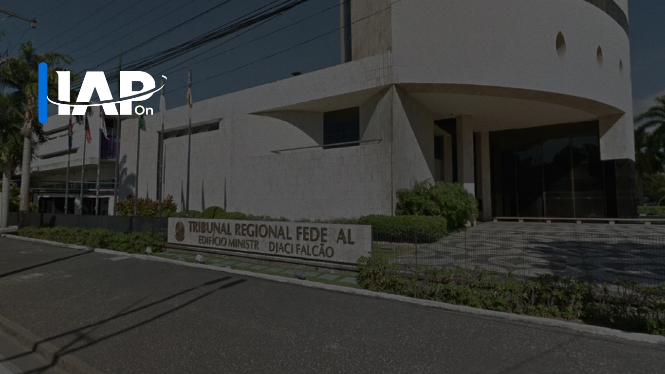 Banner de capa da notícia Concurso TRF 5: edital para servidores em maio de 2024? Confira! 