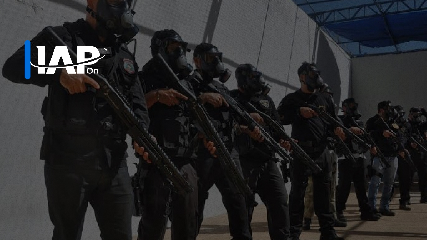 Banner de capa da notícia Concurso Polícia Penal CE é anunciado por banca; até R$10,4 mil!