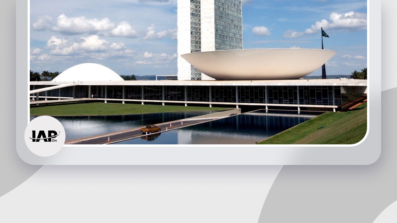 Banner de capa da notícia Concursos Federais: reajuste no auxílio-alimentação é aceito.