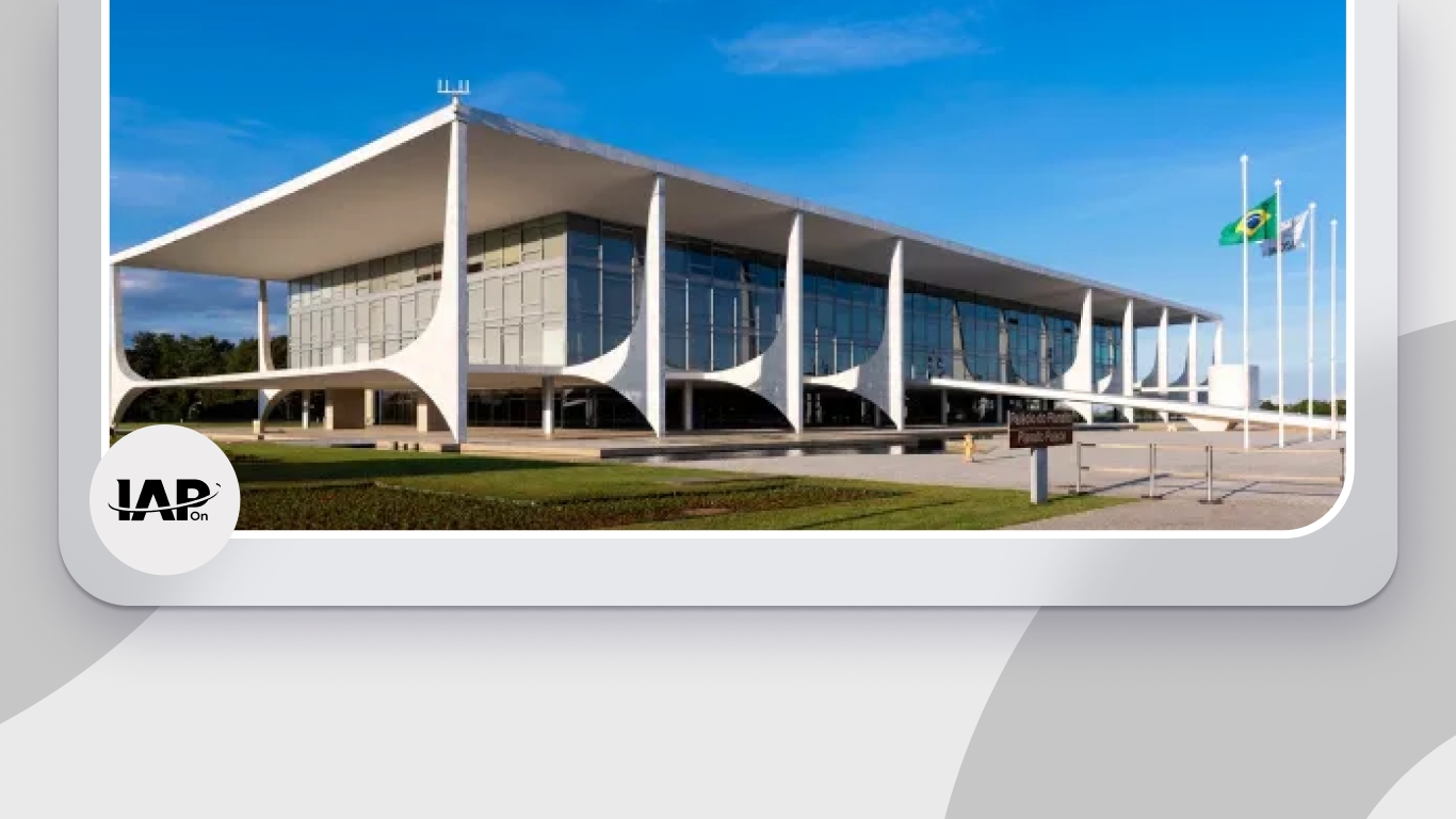 Banner de capa da notícia Concursos Federais: sancionada lei que reestrutura carreiras.