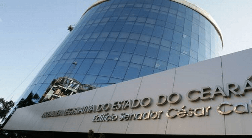 Banner de capa da notícia Concurso AL-CE: Edital com 100 vagas. Confira! 