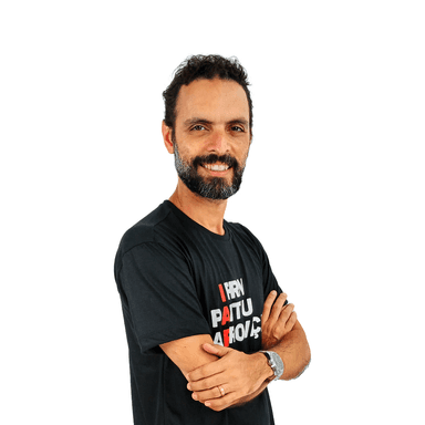 Foto do professor Maurison Silva