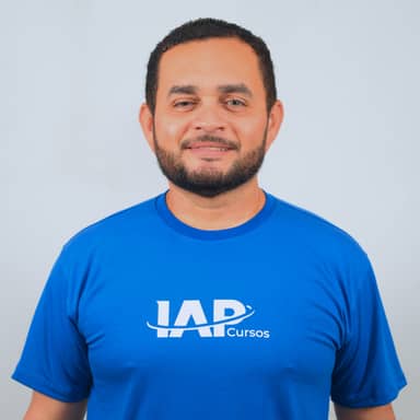 Foto do professor Glaython Barreto