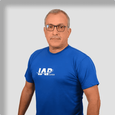 Foto do professor Assis Maia