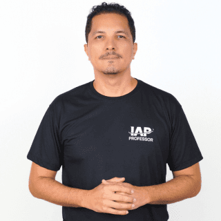 Foto do professor André Sandes 